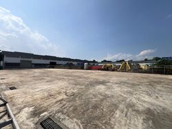Loyang Crescent (D17), Factory #595633401